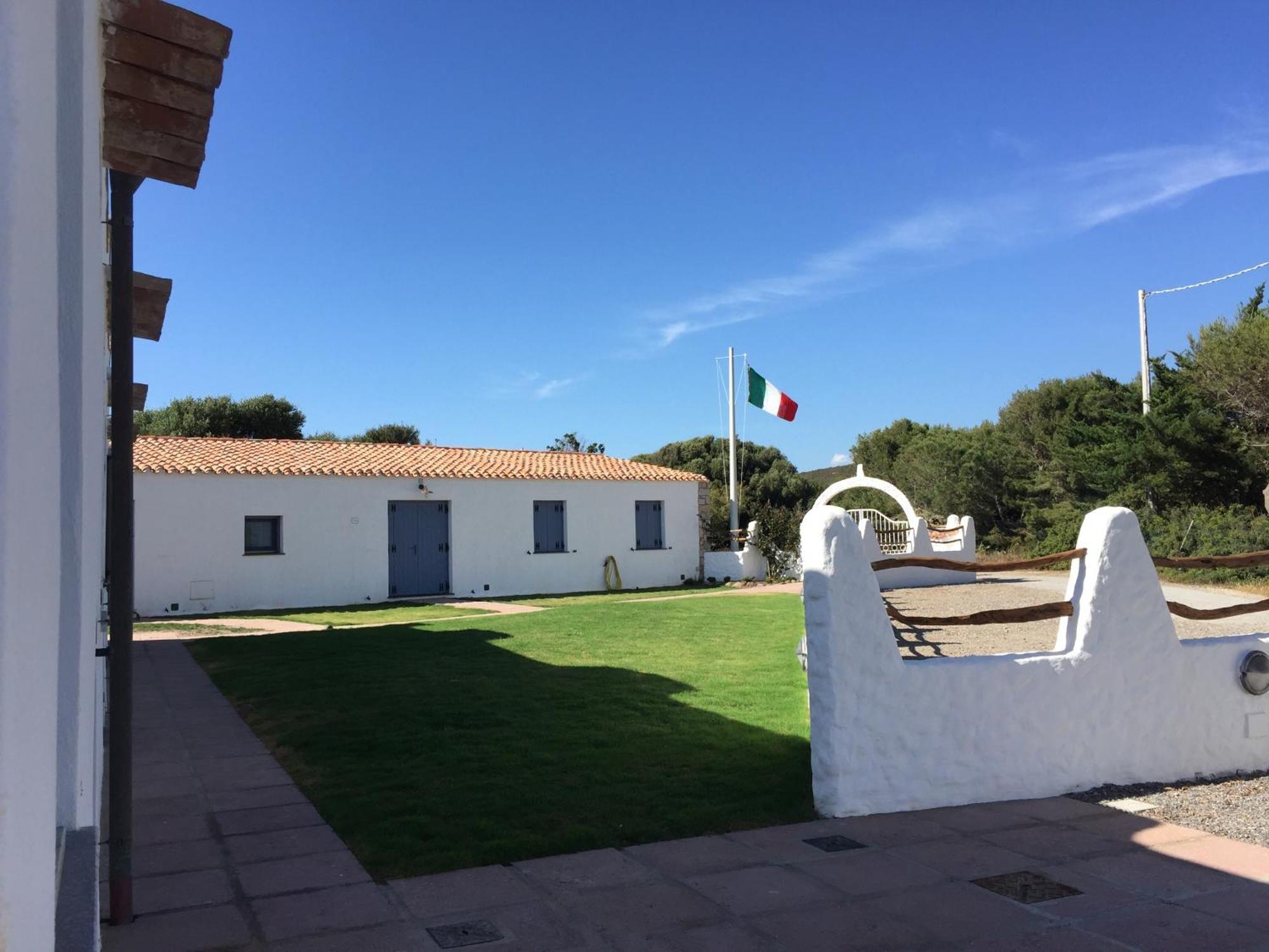 Residence Isola Dei Mori SantʼAntìoco Exteriör bild
